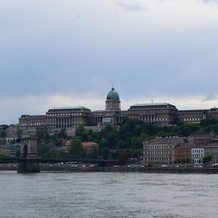 Cosy Apartment Just Next To Parliament Budapest Bagian luar foto