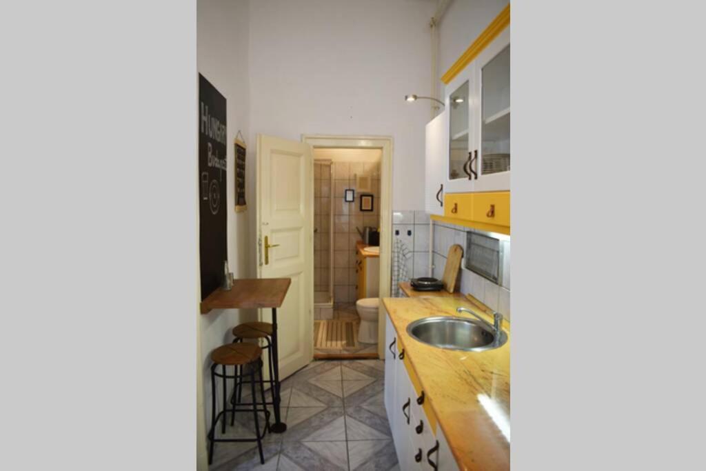 Cosy Apartment Just Next To Parliament Budapest Bagian luar foto