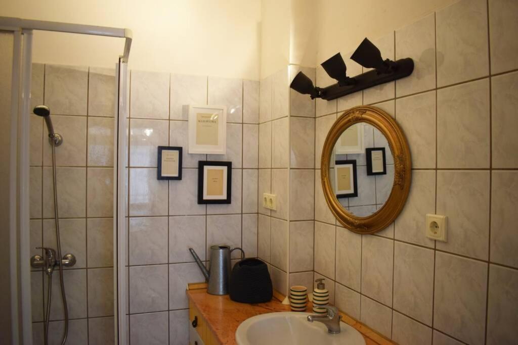 Cosy Apartment Just Next To Parliament Budapest Bagian luar foto