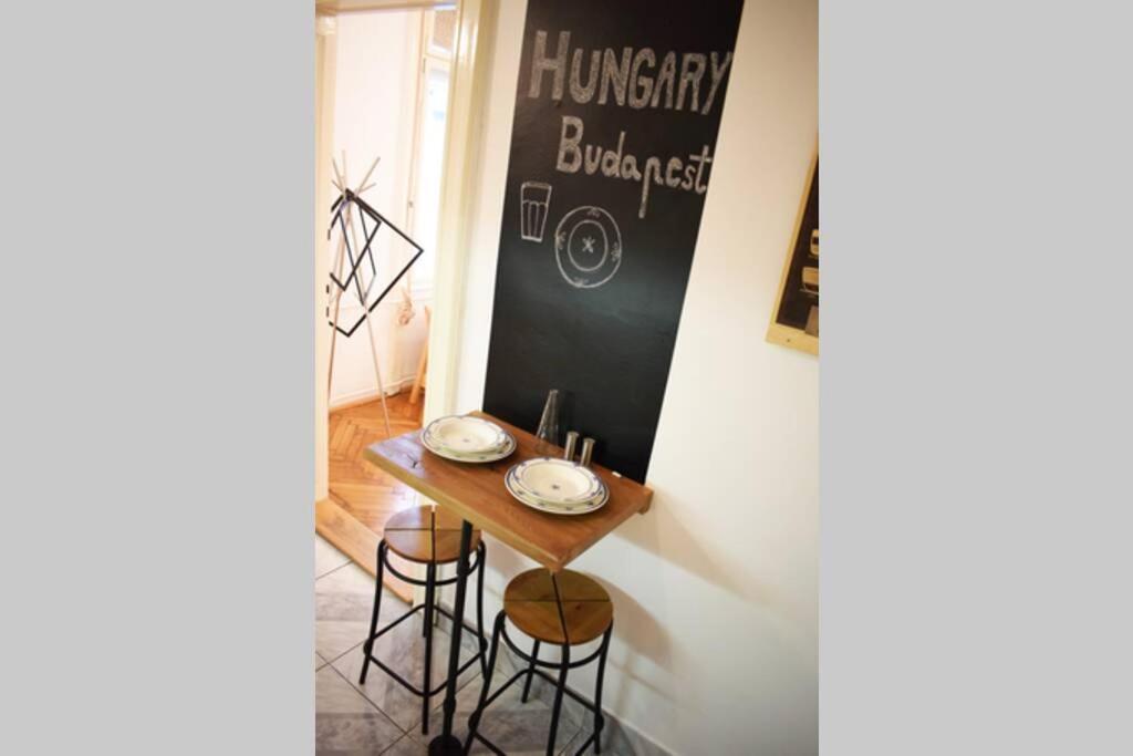 Cosy Apartment Just Next To Parliament Budapest Bagian luar foto
